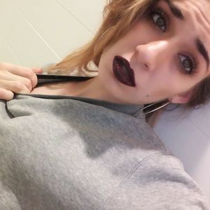 Meet your Posher, Molly